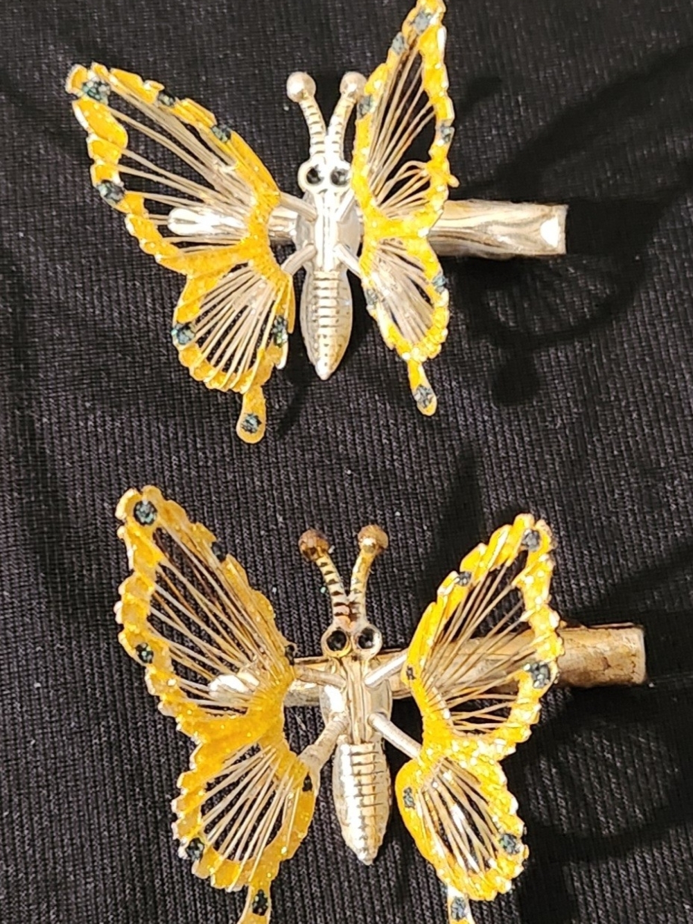 Original 1980s Vintage Butterfly Clips Lilac & Gold Moving Wings 2 Pcs. .